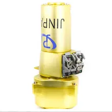 Wind turbine slip rings